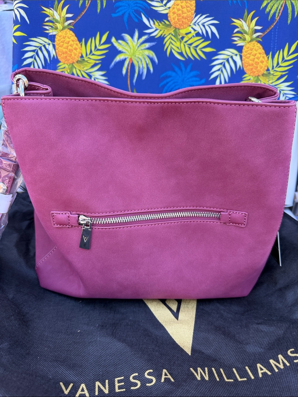 Vanessa Williams Pink Shoulder Bag - Picture 2 of 6
